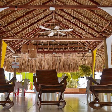 Casa Hotel Las Antillas โตลู ภายนอก รูปภาพ