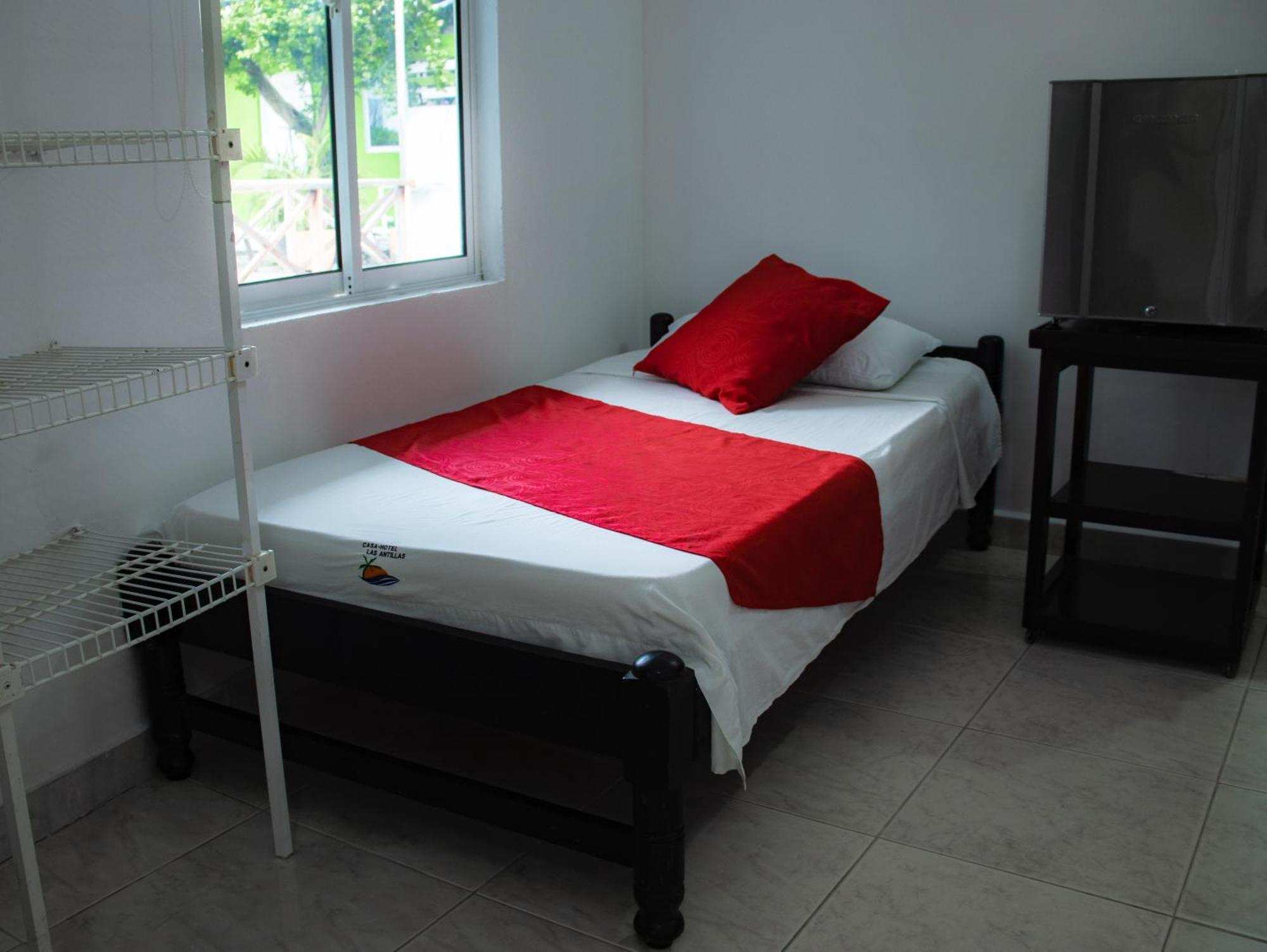 Casa Hotel Las Antillas โตลู ภายนอก รูปภาพ